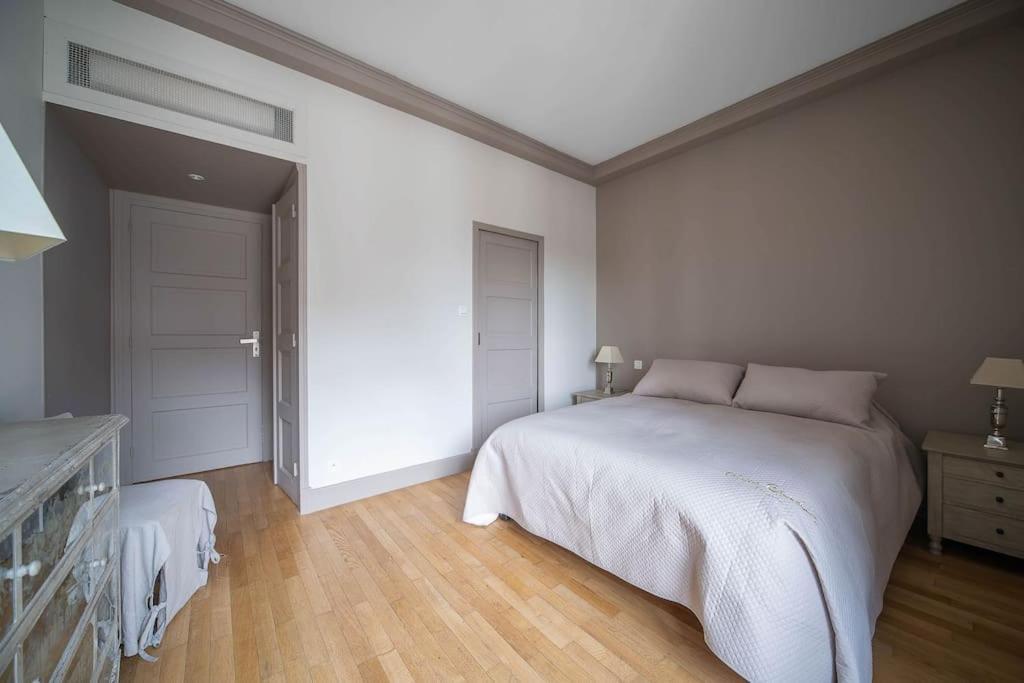 L'anthracite - Proche Opera & Centre-ville Appartement